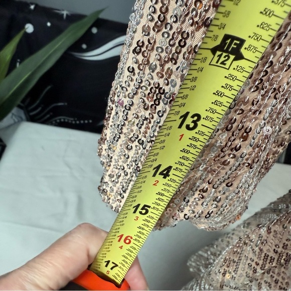 Elegant Sequin Mini Dress in Gold - Picture 7 of 12